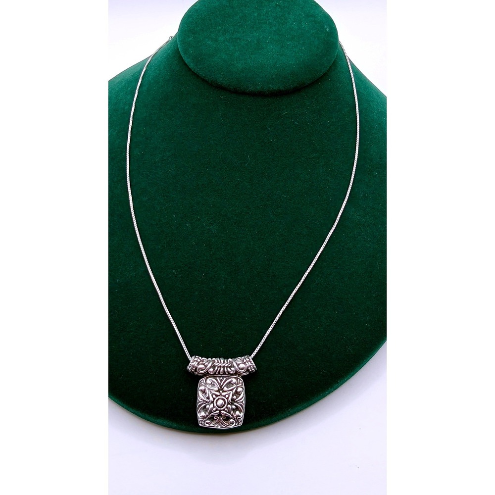 Artisan Sterling Silver Floral Square Pendant Box Chain Necklace 16 Inch 9.32g